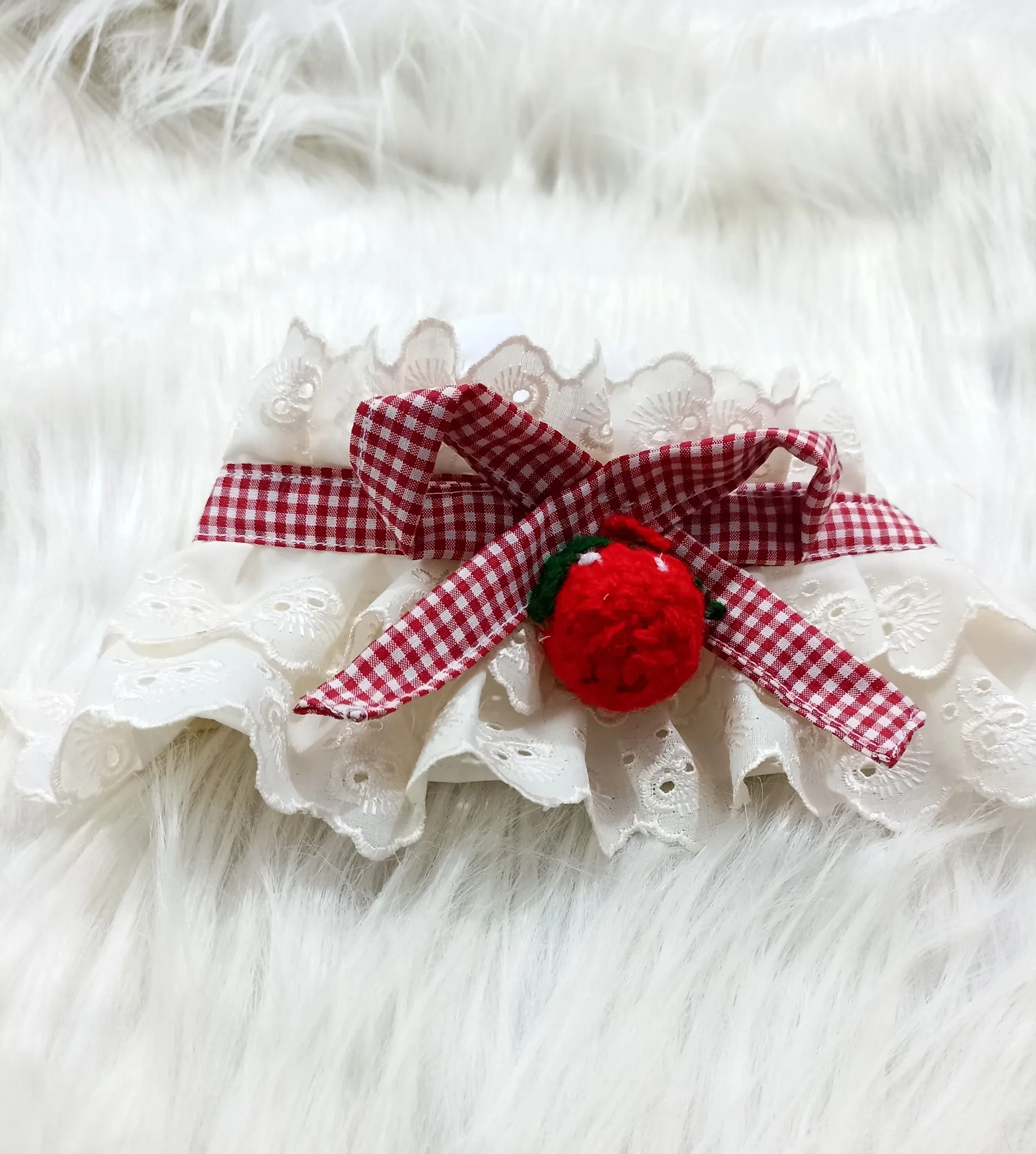 White Lace Fancy collar for female pet