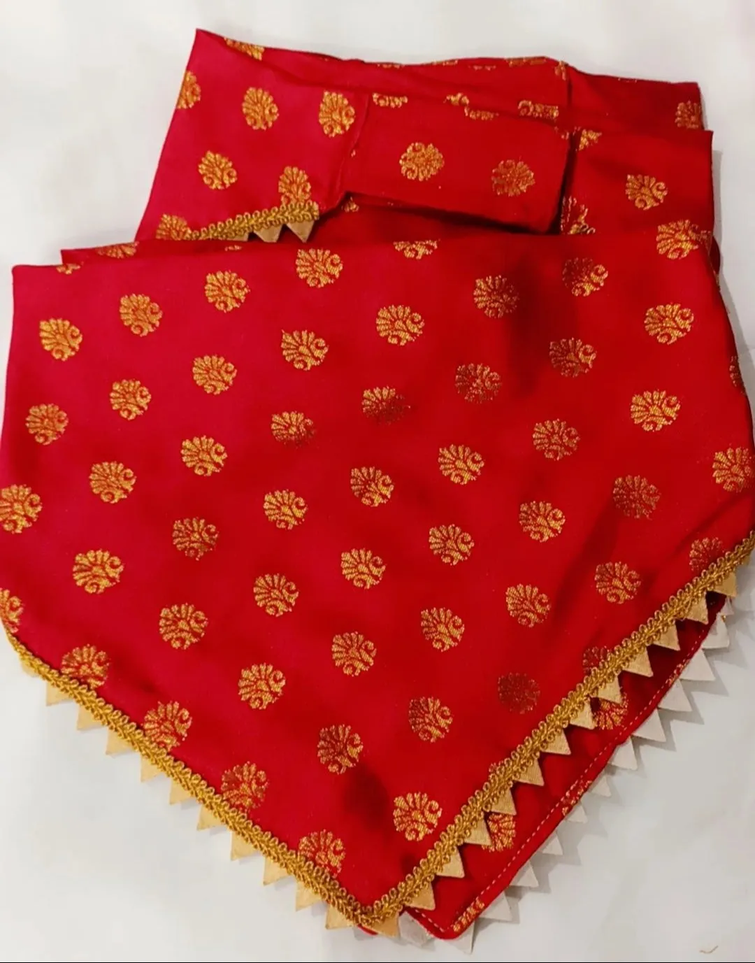 Red Banarsi Traditional Bandana